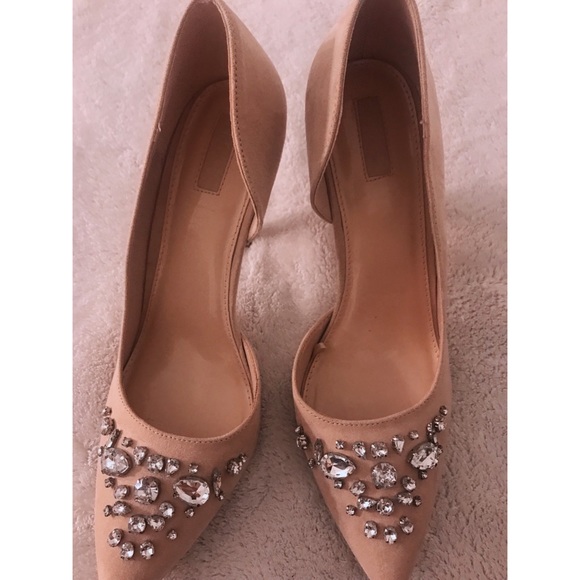 SALE‼️  LIKE NEW Tan Jeweled Heels - Picture 5 of 5
